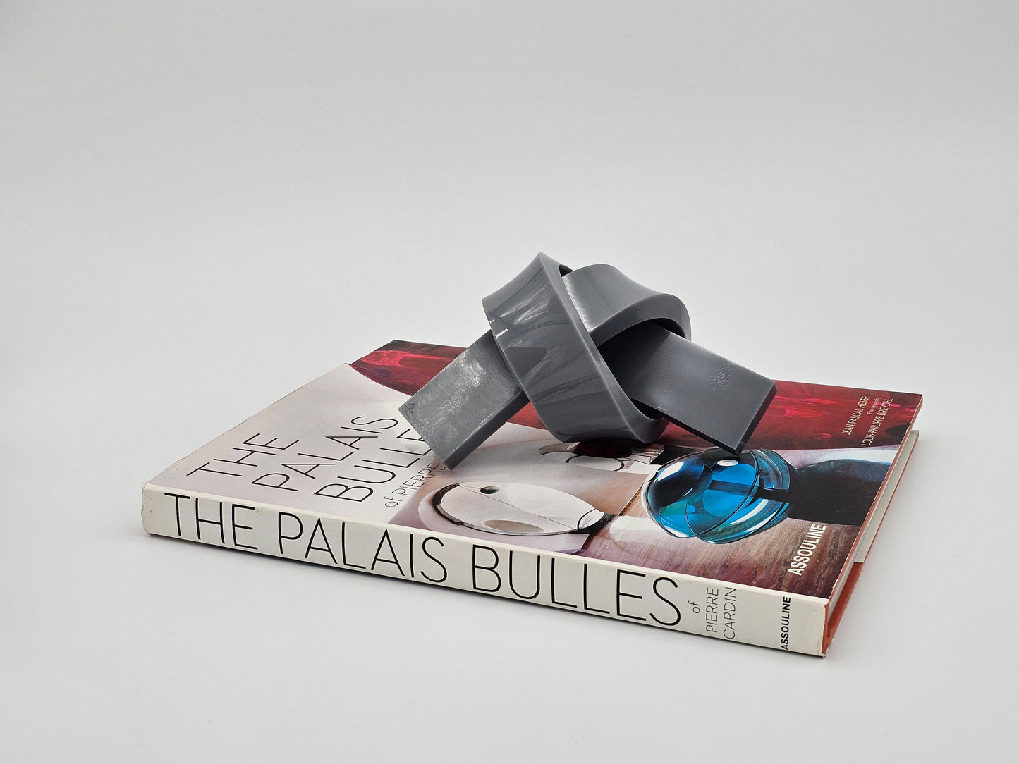 Acrylic Love Knot : 3001 Battleship Gray