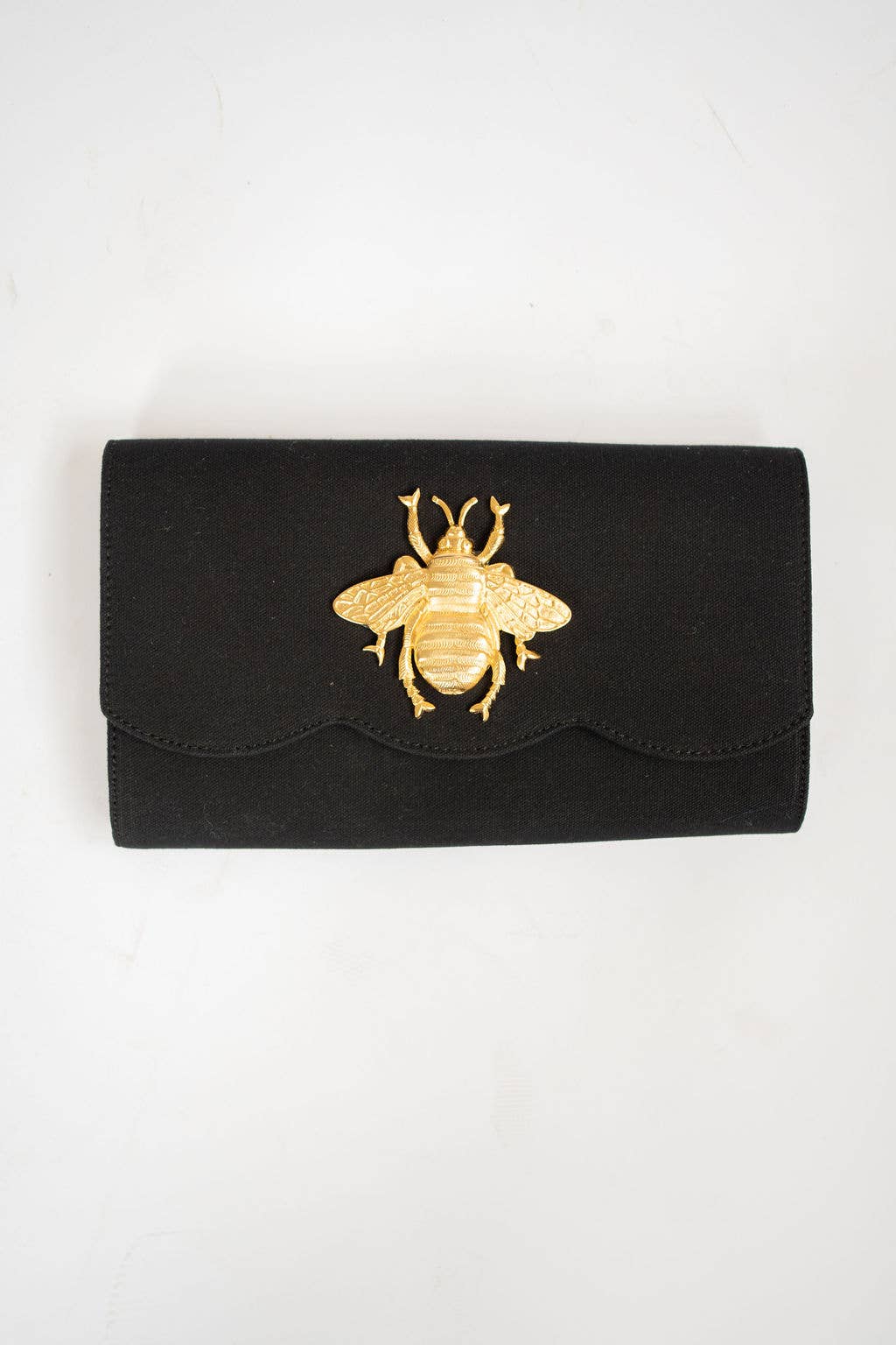 Black Scallop Avery with Charms: RS Knot