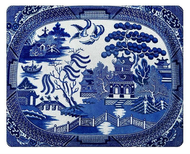 Blue Willow Glass Cutting Board: Small Rectangle(8" x 11")