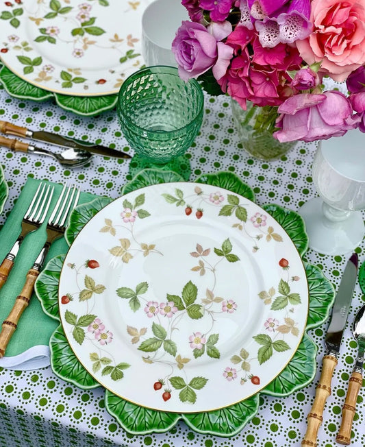 Linen Scalloped Square Garden Green