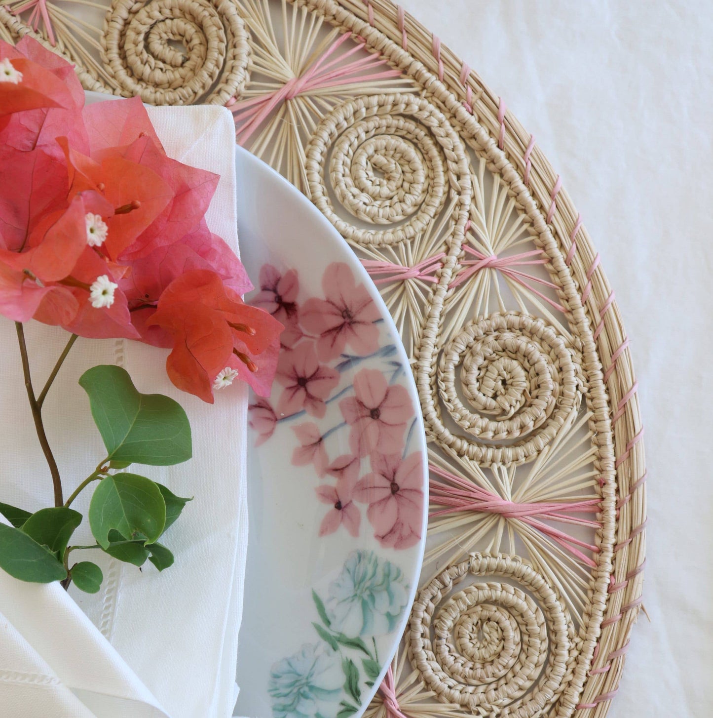 Caracoli Placemat: Natural/no Color / 13.7 Inches