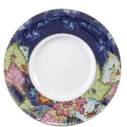 tobacco leaf by mottahedeh Dinnerware Set/5 Tobacco Leaf Cachepot by MottahedehThe round Tobacco Leaf cachepot is an elegant container for plants and is a statement decorative accessory.Large Tobacco Leaf Contempo Service Plate