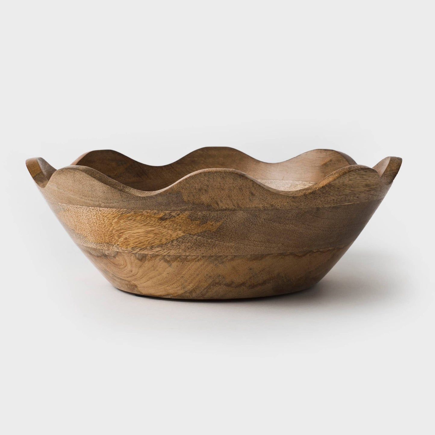 Handcrafted Mangowood Scalloped Wooden Bowls— Medium