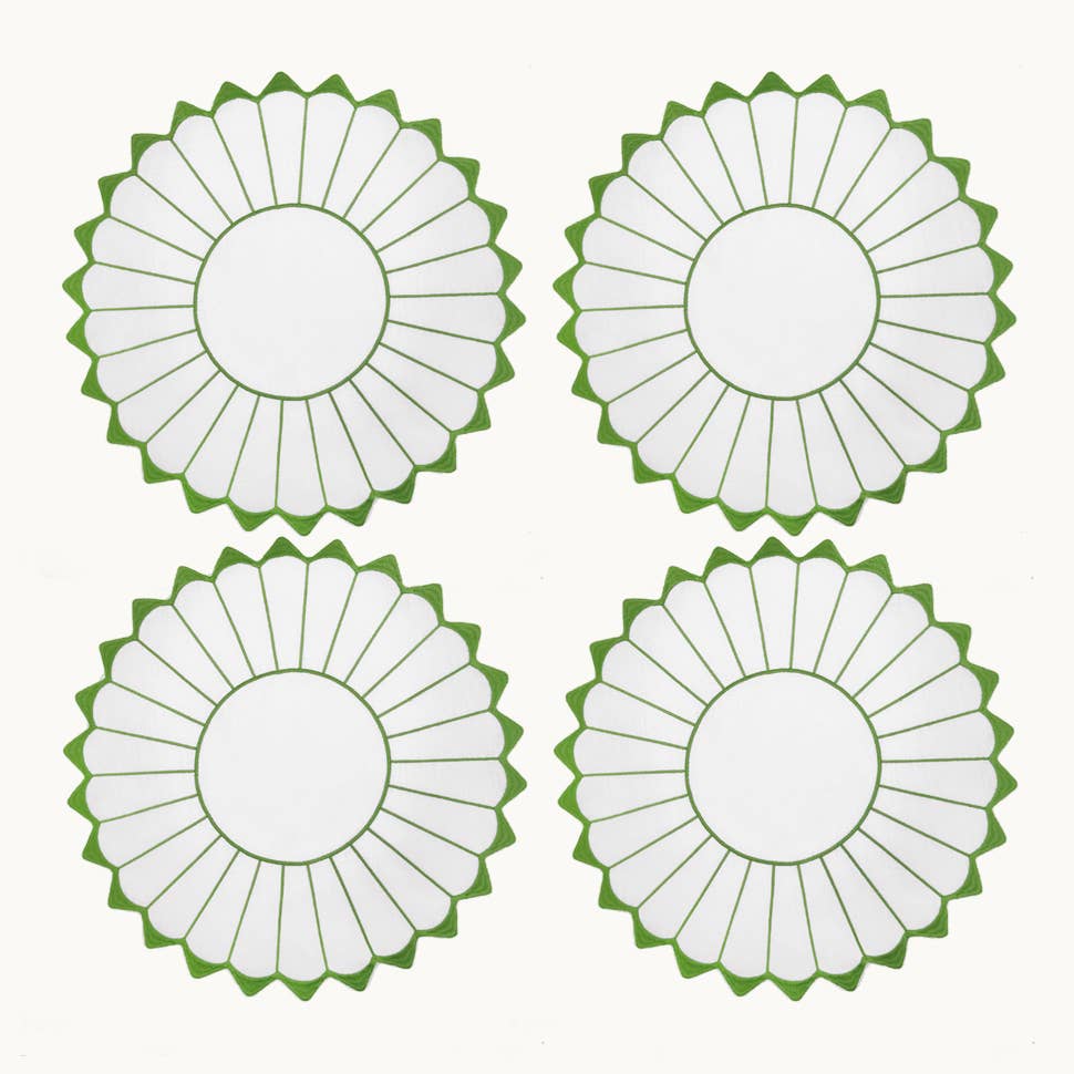 Charlotte Green Embroidered Scalloped Placemat (set of 4)