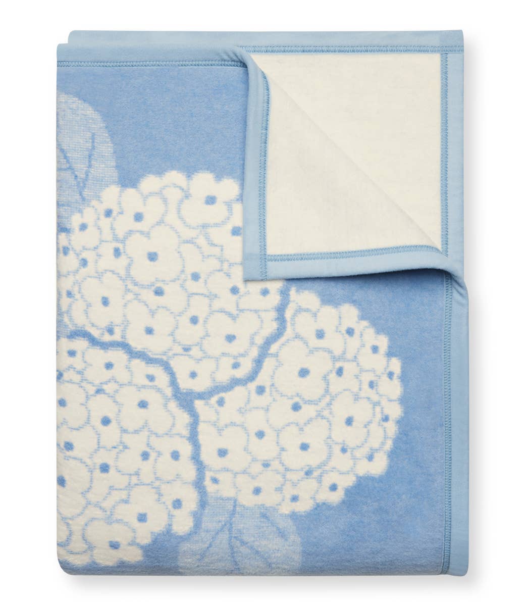 Hydrangeas Light Blue Blanket