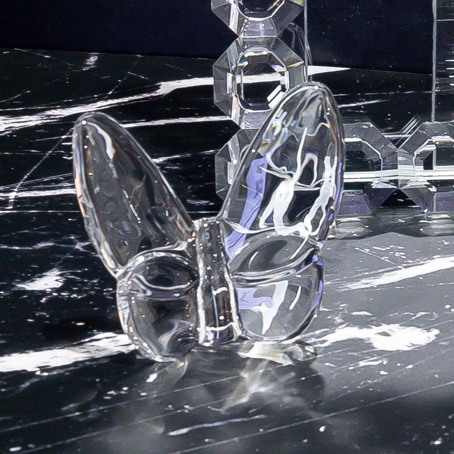 Le Mariposa Crystal Butterfly Figurine in Clear