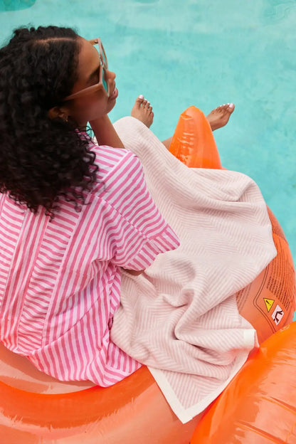 Harborview Herringbone Blush Blanket: Original