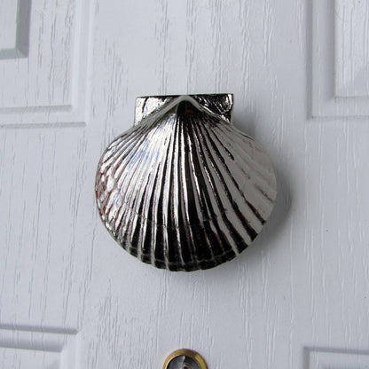 Scallop Door Knocker: Brass / 3.75H x 4W
