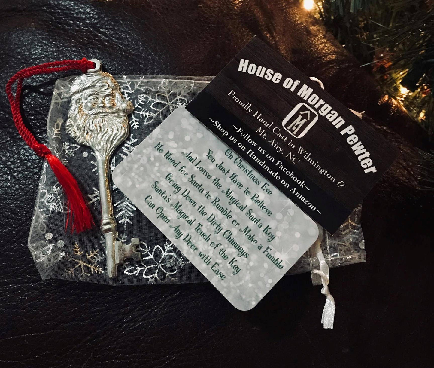 Magical Santa Key Ornament - Christmas Eve Gift for Child: Santa Key and Red Tassel