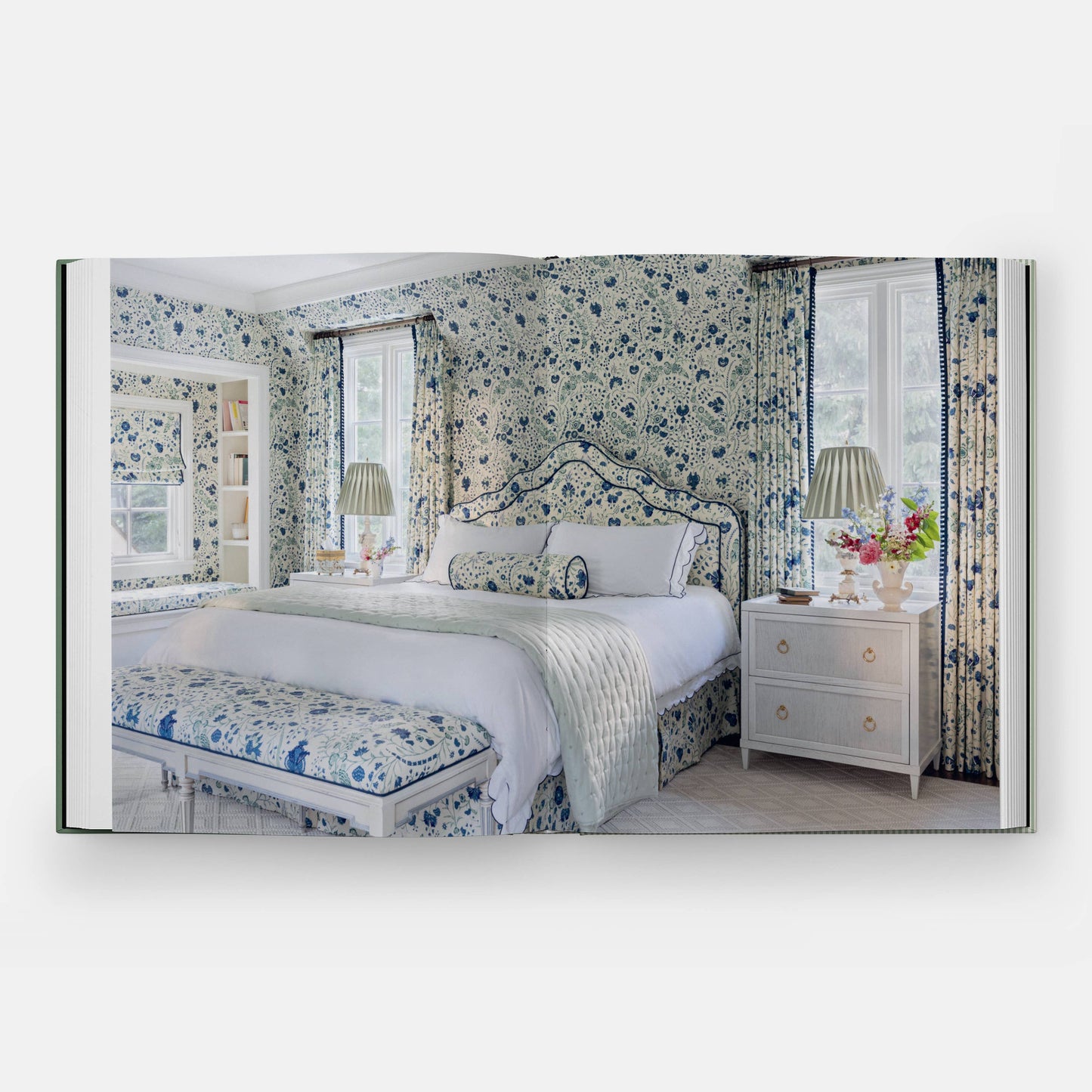 A Welcome Home: Inviting Interiors Book