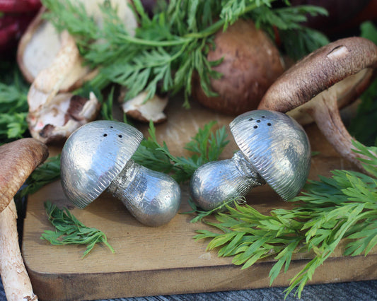 Mushroom Salt & Pepper Set