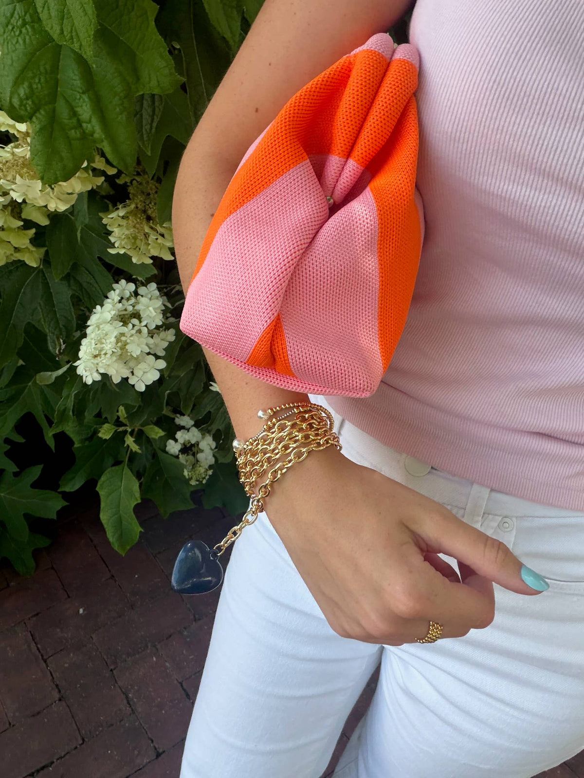 Relaxed Clutch 