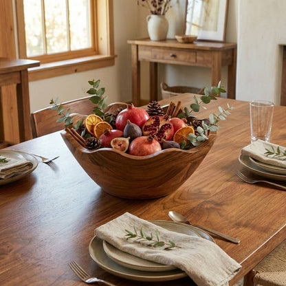 Hand-carved Acacia Wood Scalloped Serving Bowl: Small