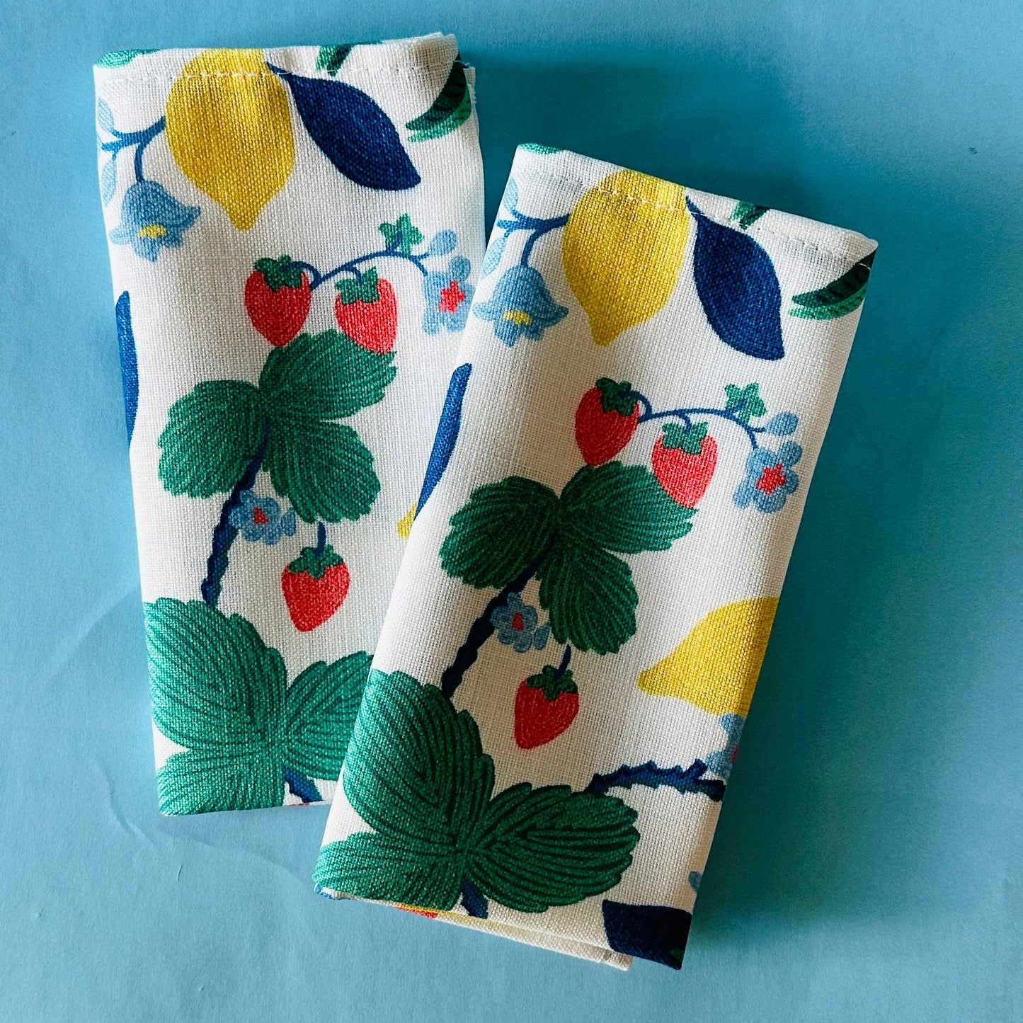 Strawberry Hill Forest Green Cloth Dinner Napkins, Set of 4