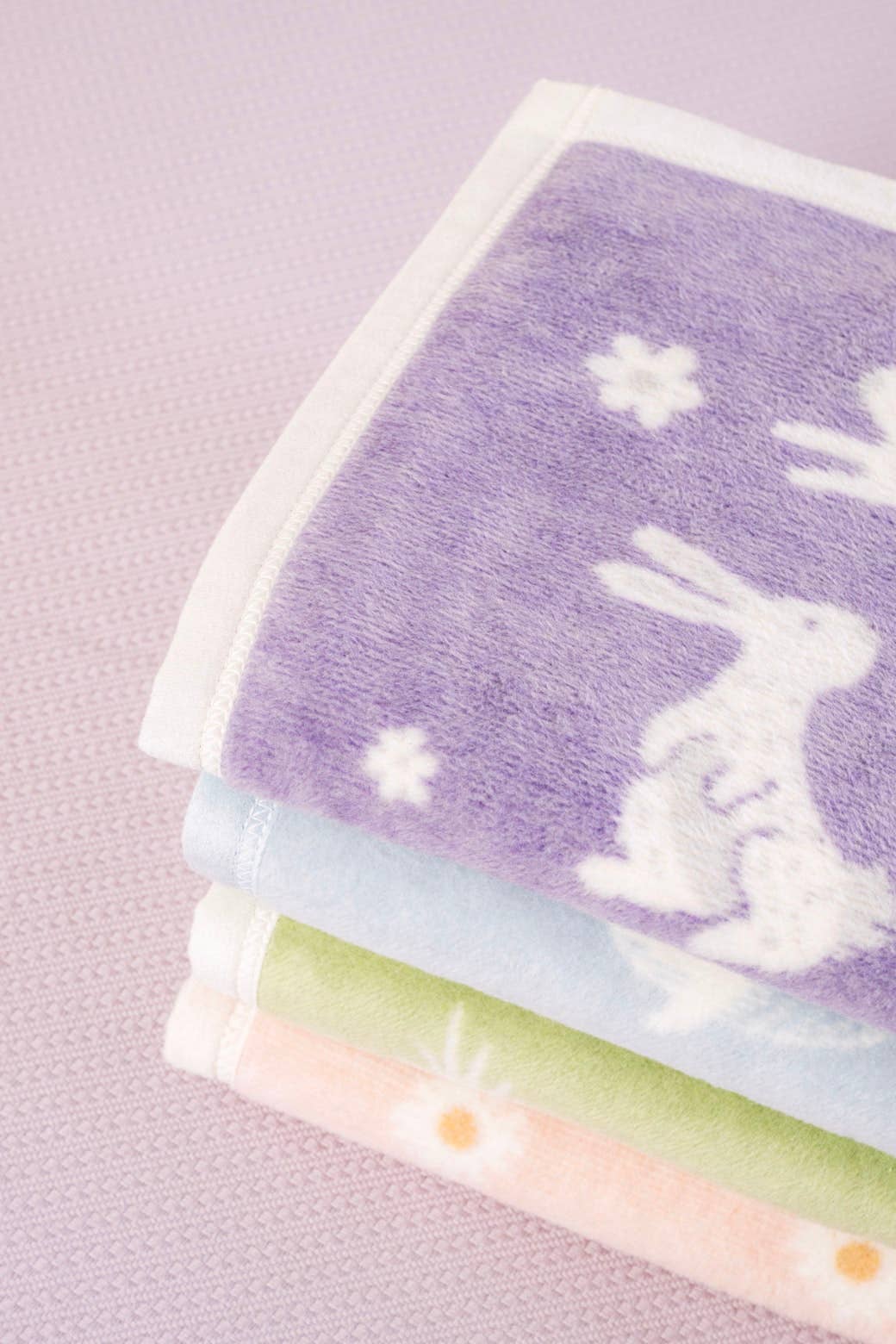 Snuggle Bunny Mini Blanket: Mini