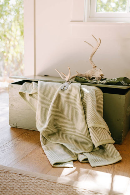 Harborview Herringbone Garden Green Blanket: Original