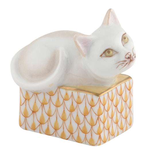 Herend Cat in a Box Butterscotch