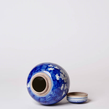 Blue and White Porcelain Plum Blossom Round Storage Jar
